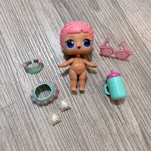 LOL Surprise! ICE SKATER Big Sister Doll with clothing and accessories.